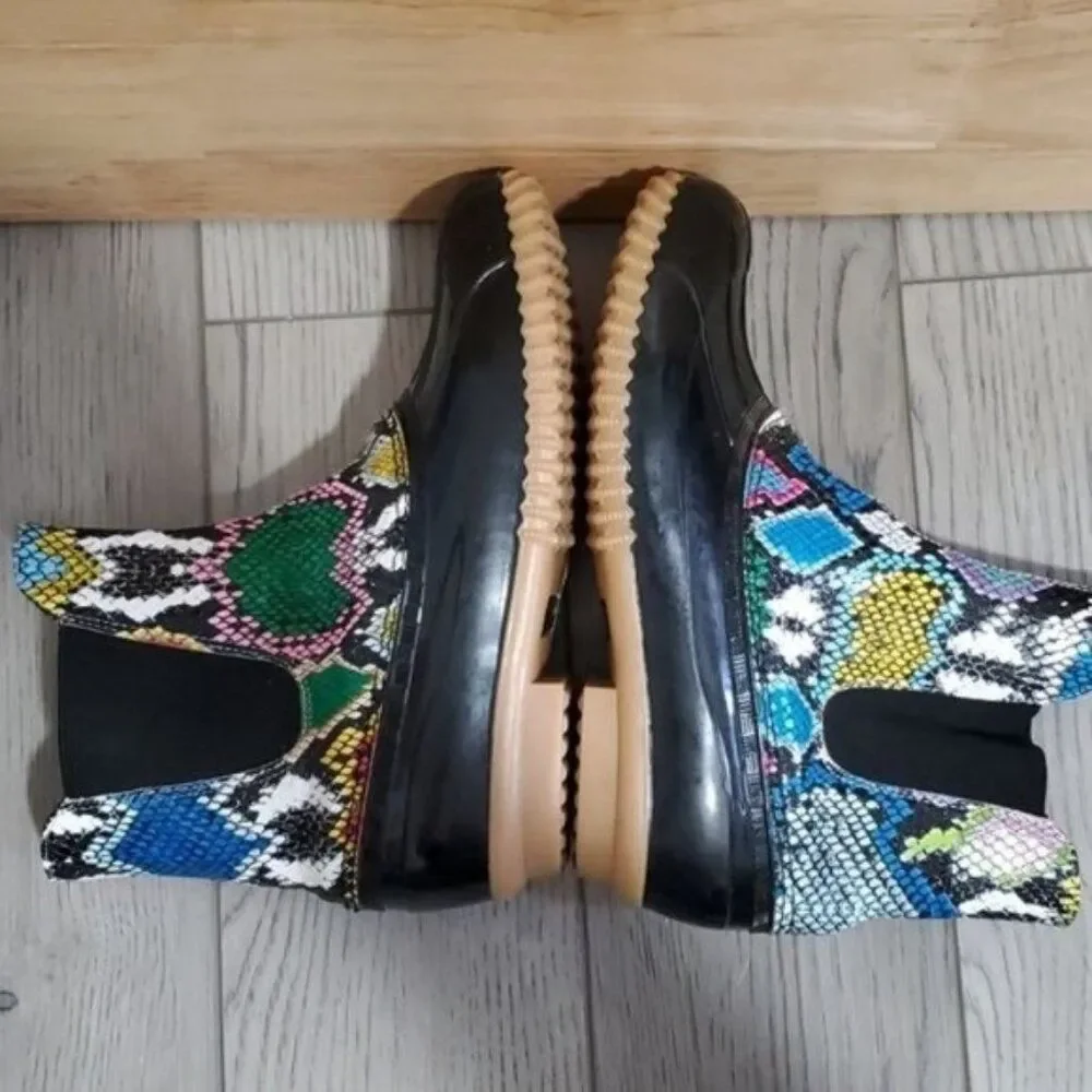 Chelsea Rain Boots Duck Multi Color Snake Skin Print Fleece Women's WOMANS Sz 6